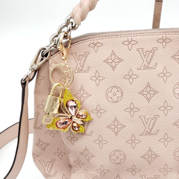 Authentic Louis Vuitton Lock & Key w/ Unbranded Butterfly Charm Keychain 090925 - Picture 9 of 9